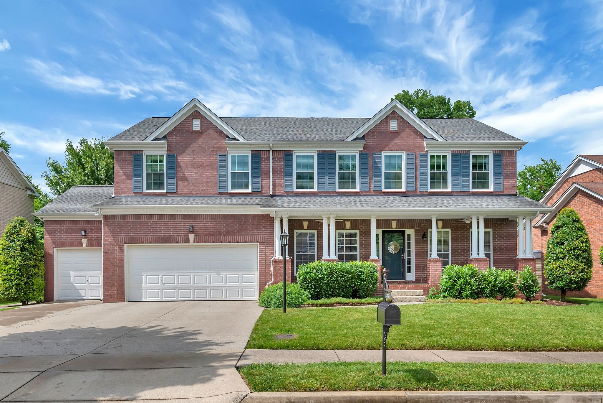 2017 Hawks Nest Drive Hermitage TN 37076