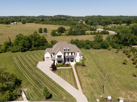 1003 Sinatra Drive Nolensville TN 37135