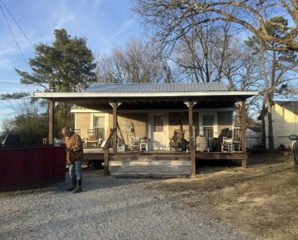 300 W Tennessee St, W Collinwood TN 38450