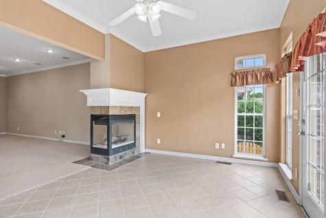1033 Queens Place Spring Hill TN 37174