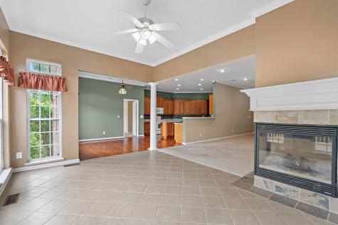 1033 Queens Place Spring Hill TN 37174