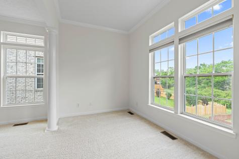 1033 Queens Place Spring Hill TN 37174