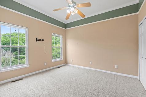 1033 Queens Place Spring Hill TN 37174