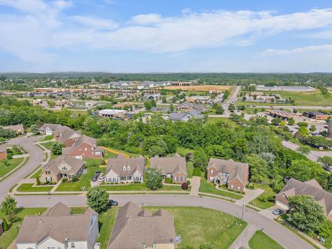 1033 Queens Place Spring Hill TN 37174