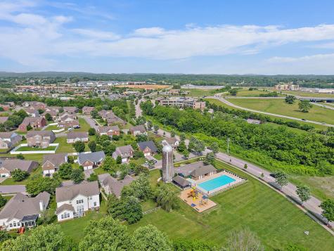 1033 Queens Place Spring Hill TN 37174