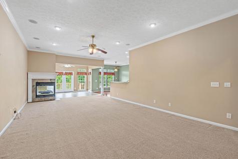 1033 Queens Place Spring Hill TN 37174