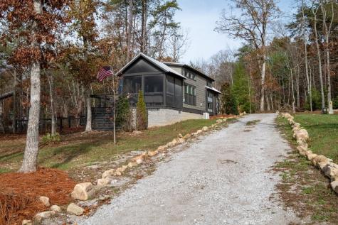 672 Waters Edge Way Tracy City TN 37387