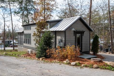 672 Waters Edge Way Tracy City TN 37387