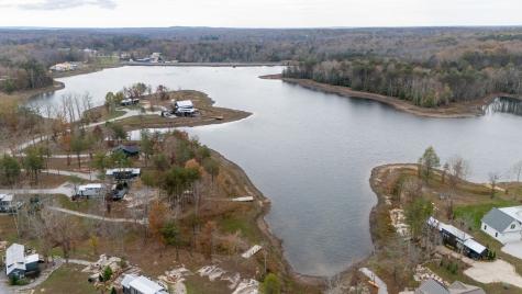 672 Waters Edge Way Tracy City TN 37387