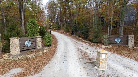 672 Waters Edge Way Tracy City TN 37387