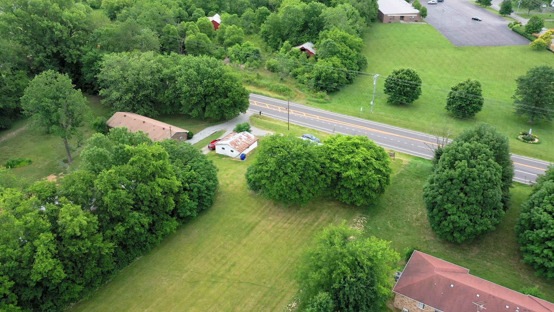 2811 Highway 31, W White House TN 37188