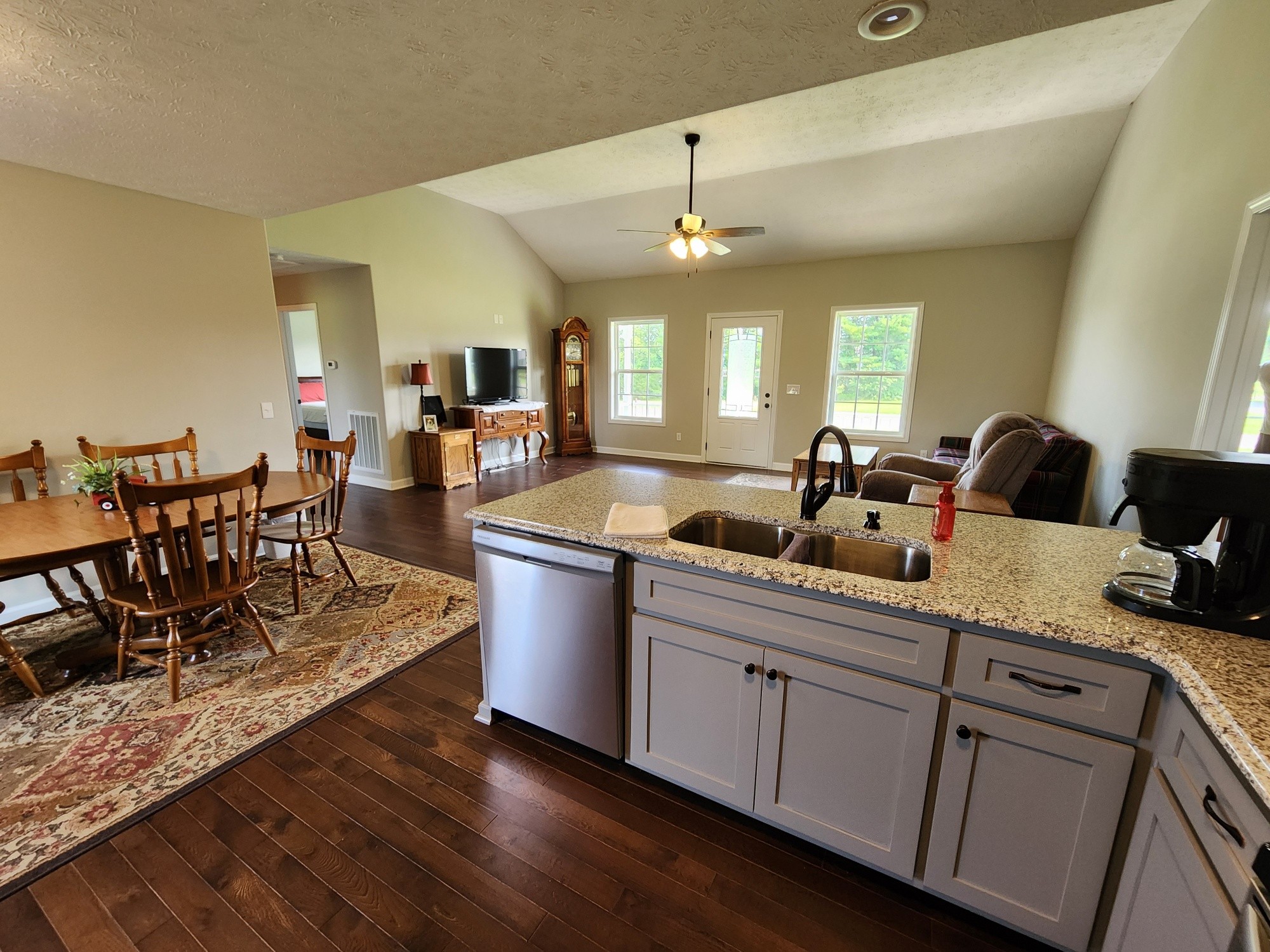 4574 Long Creek Road Lafayette TN 37083