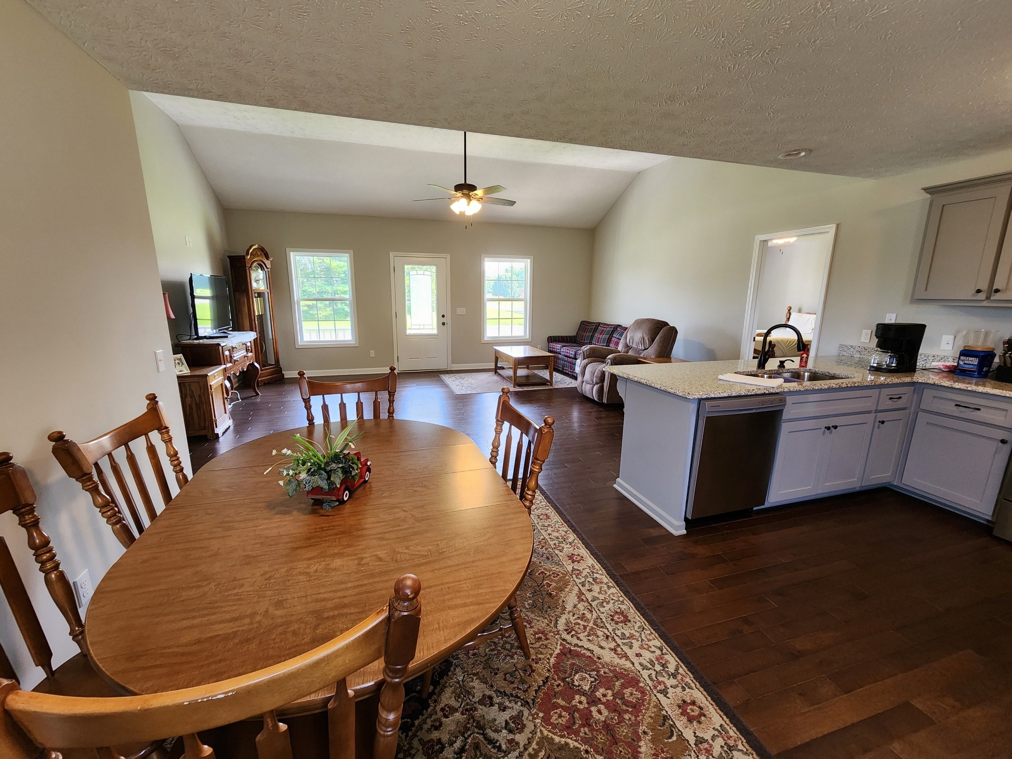 4574 Long Creek Road Lafayette TN 37083