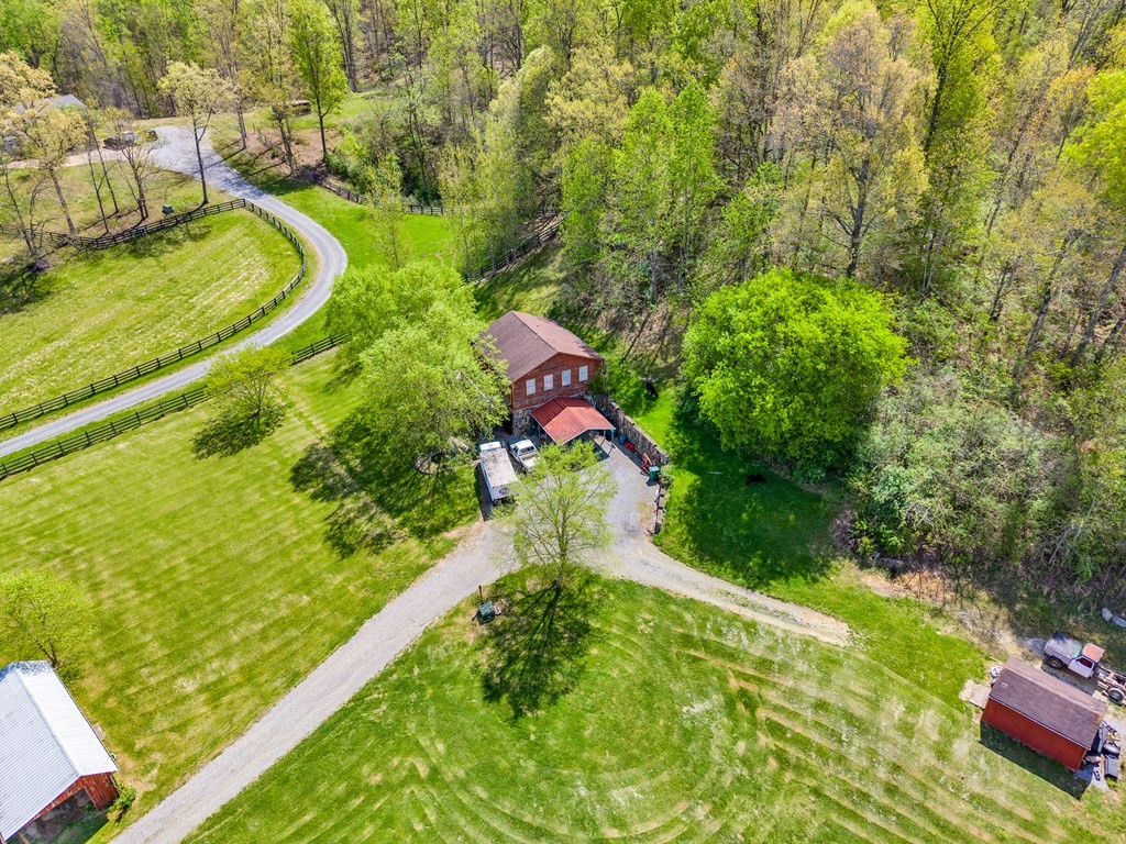 3635 Louisville Road Louisville TN 37777