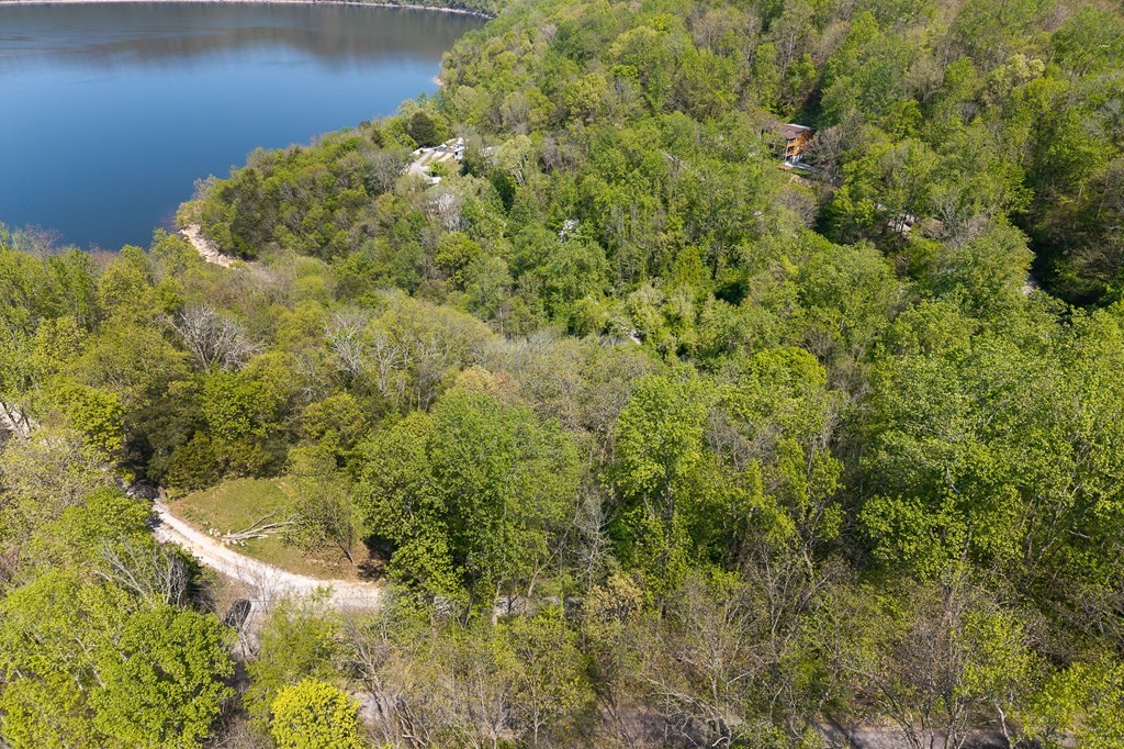 588 Austin Bottom Baxter TN 38544