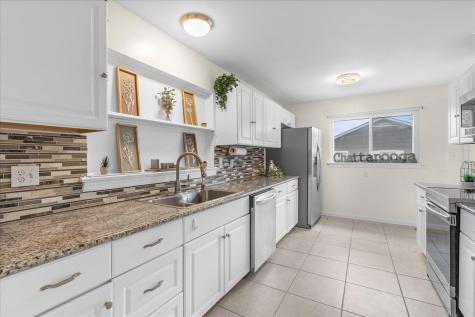 3825 Pin Oak Terrace Chattanooga TN 37411