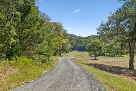 4828 Harpeth Peytonsville Road Thompsons Station TN 37179