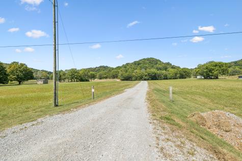 4828 Harpeth Peytonsville Road Thompsons Station TN 37179