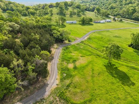 4828 Harpeth Peytonsville Road Thompsons Station TN 37179