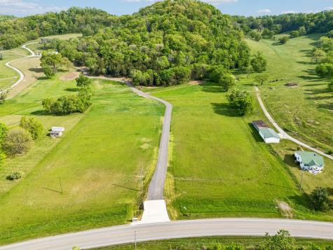 4828 Harpeth Peytonsville Road Thompsons Station TN 37179