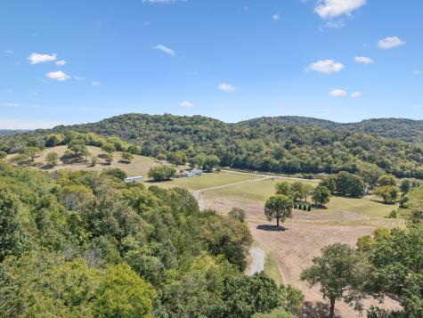 4828 Harpeth Peytonsville Road Thompsons Station TN 37179