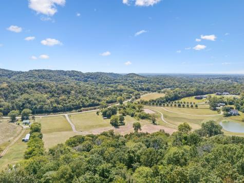 4828 Harpeth Peytonsville Road Thompsons Station TN 37179