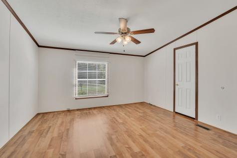 5350 J D Burlison Jr Lane Centerville TN 37033