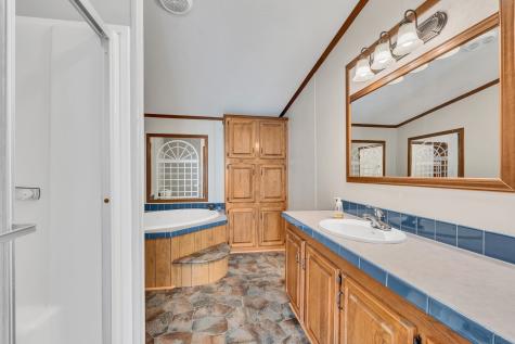 5350 J D Burlison Jr Lane Centerville TN 37033