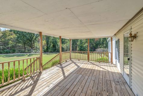 5350 J D Burlison Jr Lane Centerville TN 37033