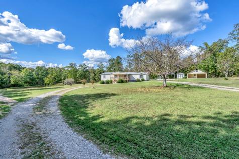 5350 J D Burlison Jr Lane Centerville TN 37033
