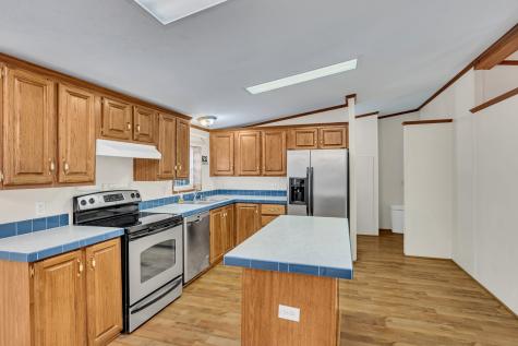 5350 J D Burlison Jr Lane Centerville TN 37033
