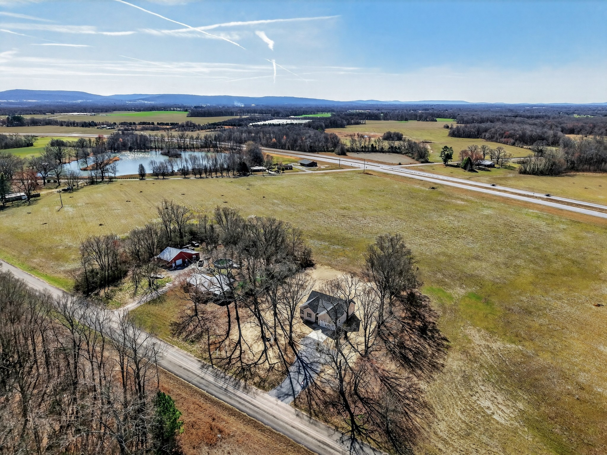 37 Old 64 Highway Flintville TN 37335