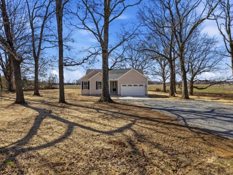 37 Old 64 Highway Flintville TN 37335
