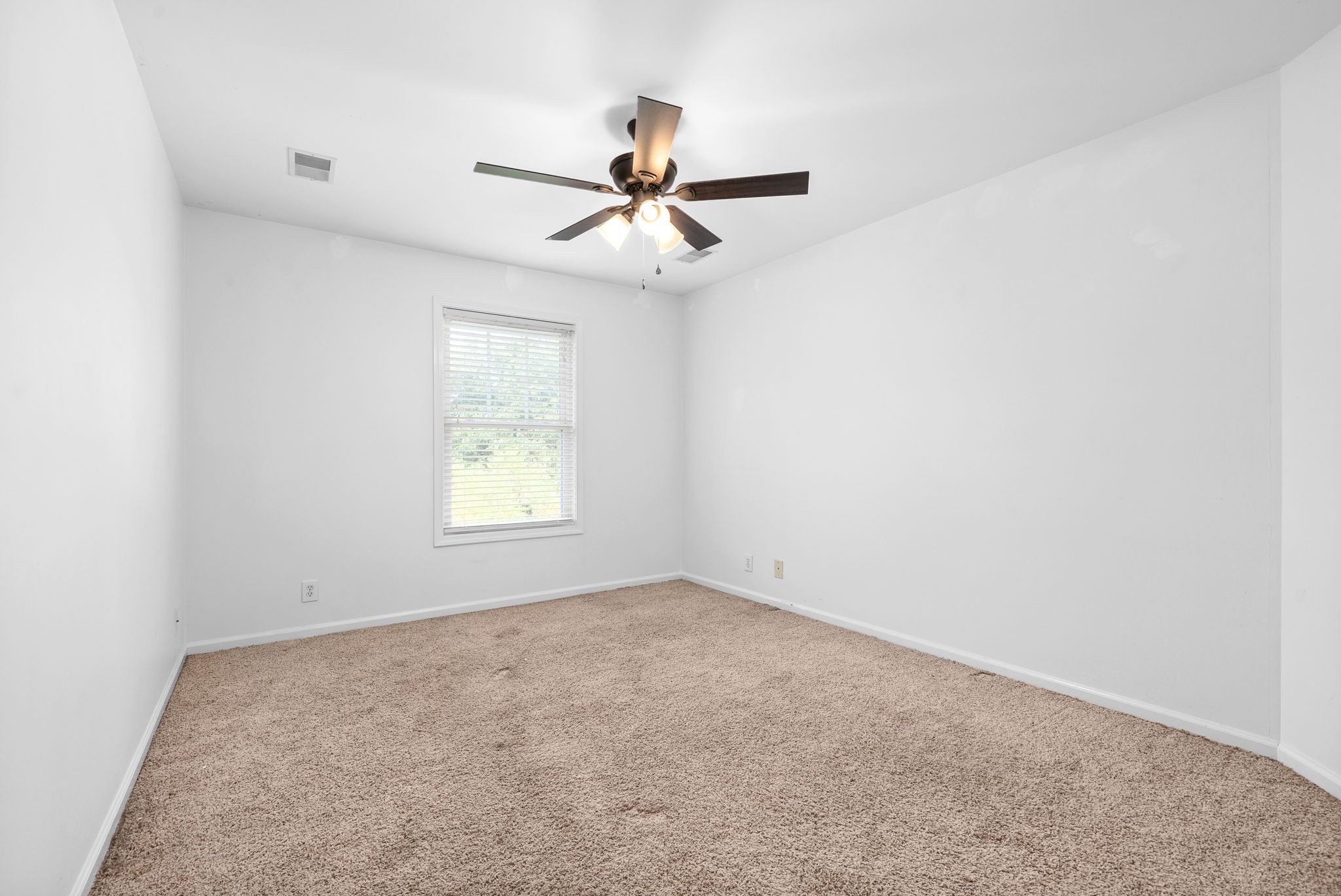 135 Weymouth Court Clarksville TN 37043