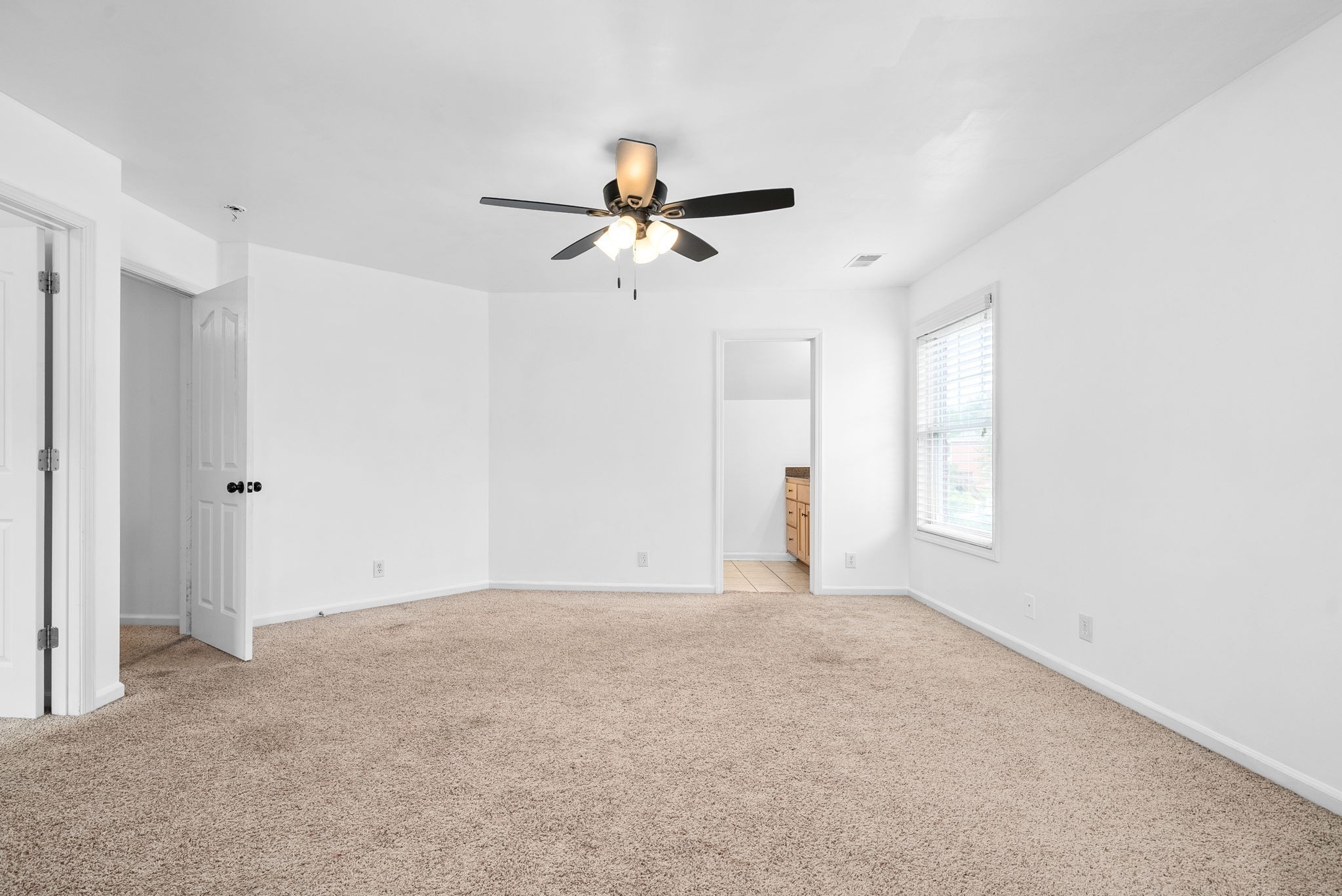 135 Weymouth Court Clarksville TN 37043