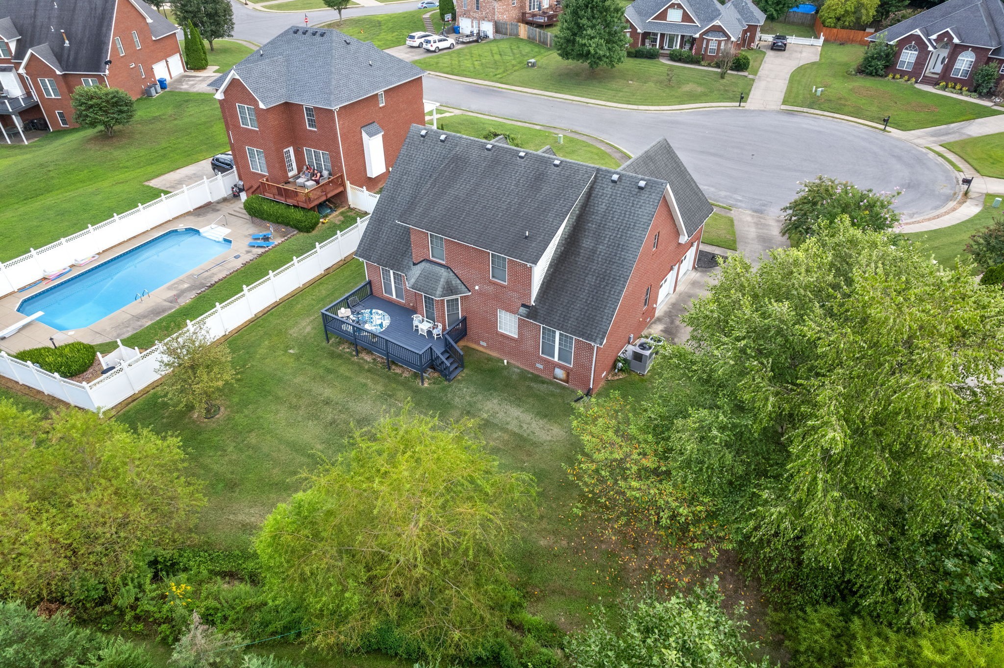 135 Weymouth Court Clarksville TN 37043