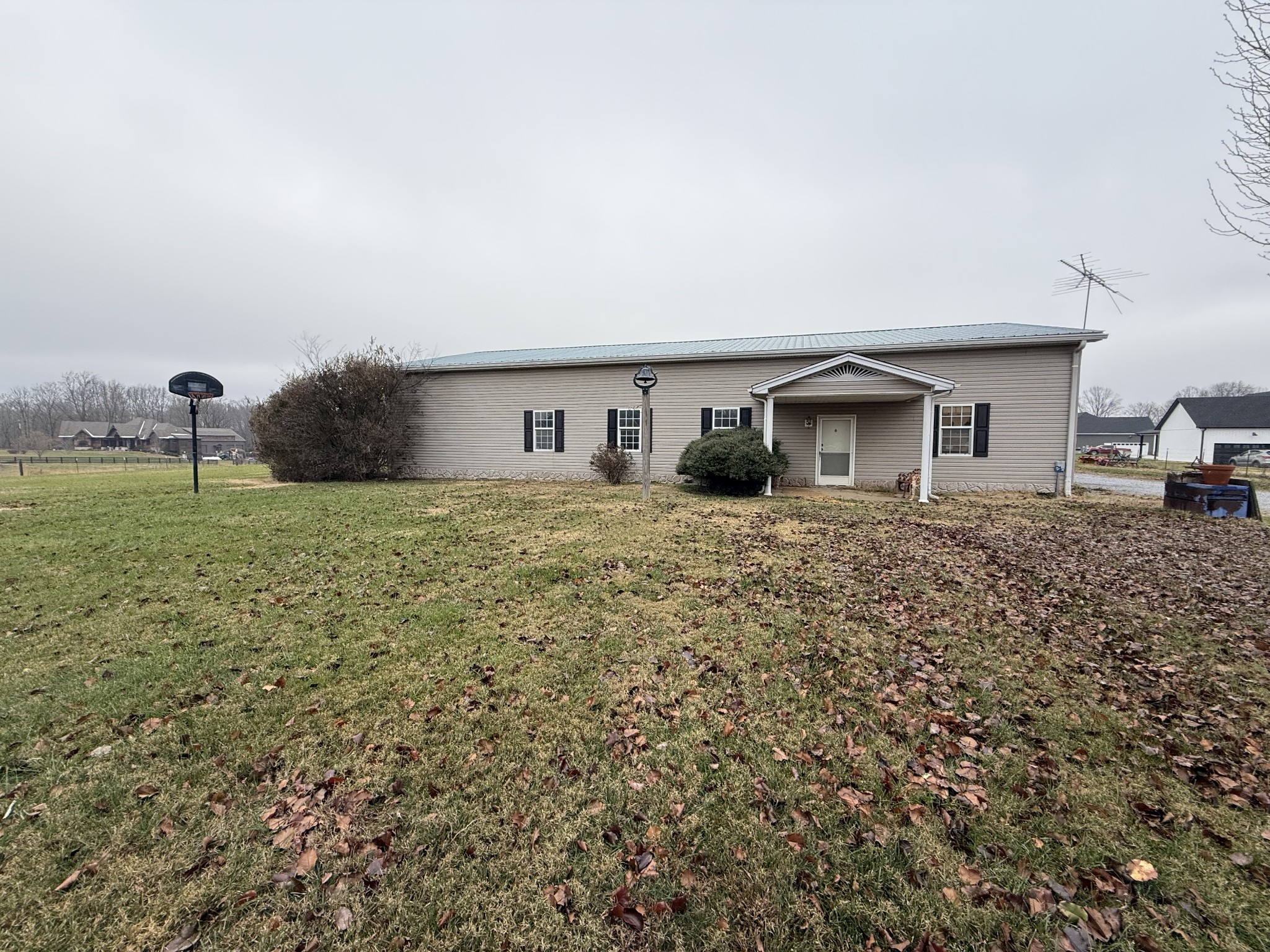 6606 Highway 52, W Lafayette TN 37083