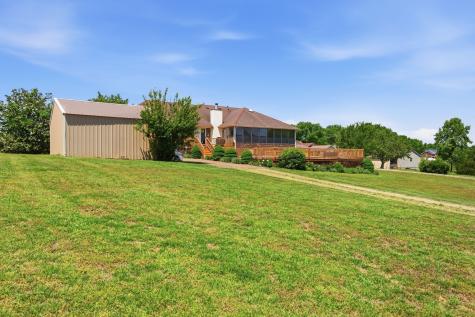 1474 Hardison Road Columbia TN 38401