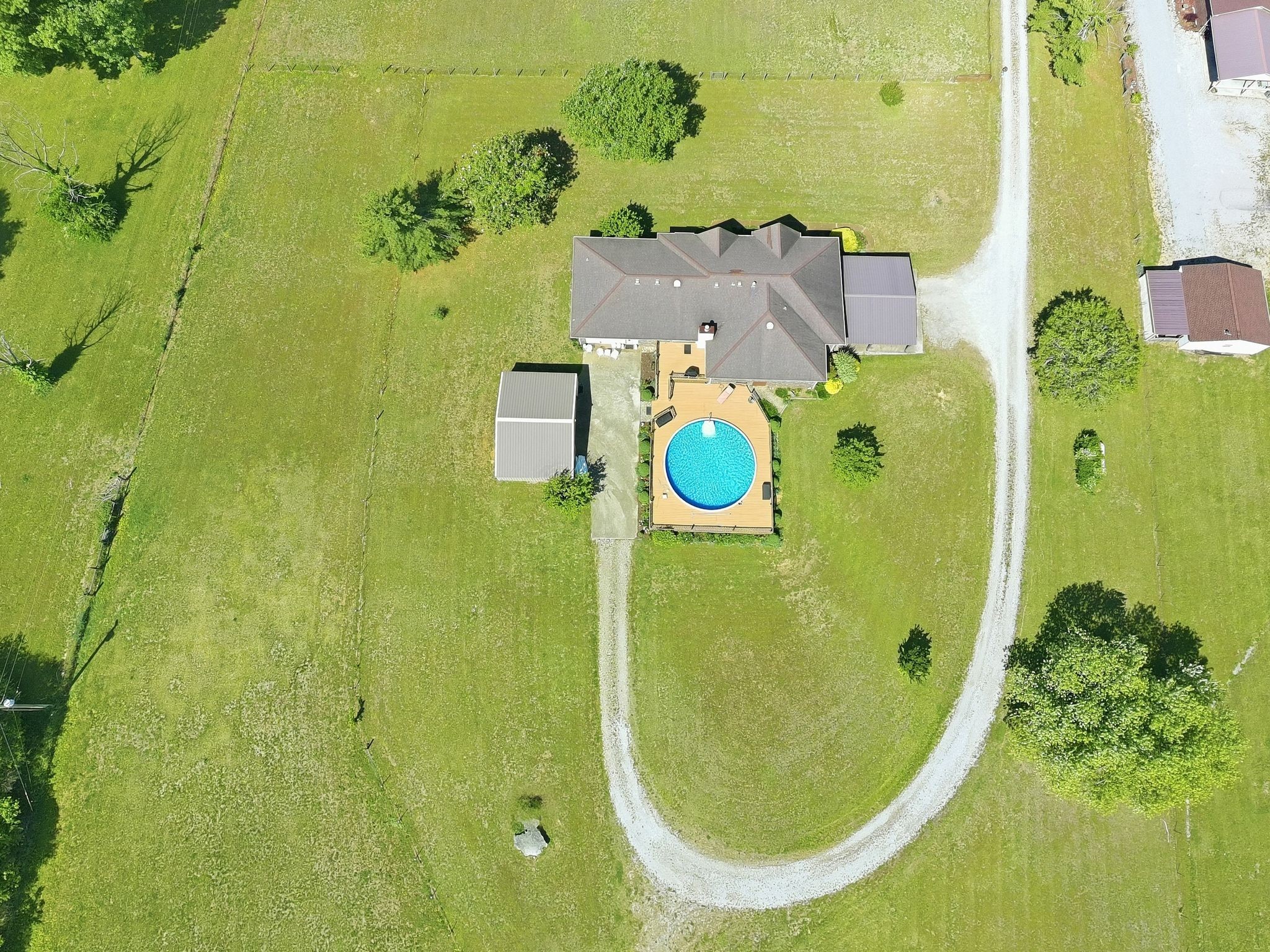 1474 Hardison Road Columbia TN 38401
