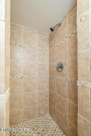 1534 Mcilvaine Drive Maryville TN 37803