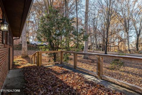 1534 Mcilvaine Drive Maryville TN 37803