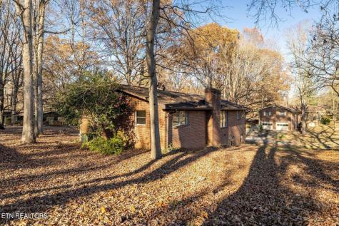 1534 Mcilvaine Drive Maryville TN 37803