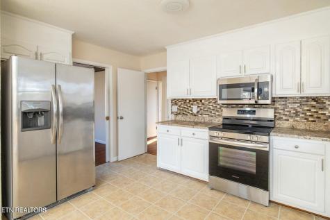1534 Mcilvaine Drive Maryville TN 37803