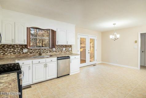 1534 Mcilvaine Drive Maryville TN 37803