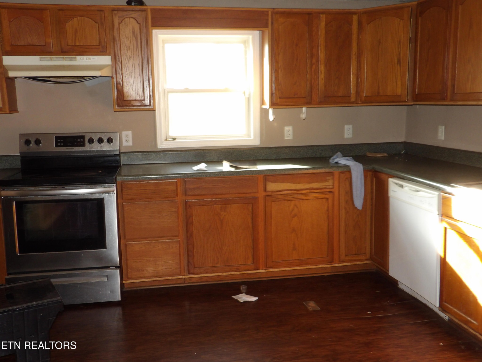 130 Hickory Lane Crossville TN 38555