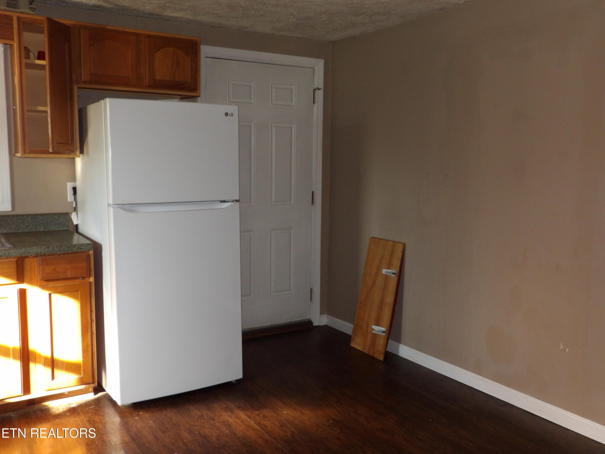 130 Hickory Lane Crossville TN 38555