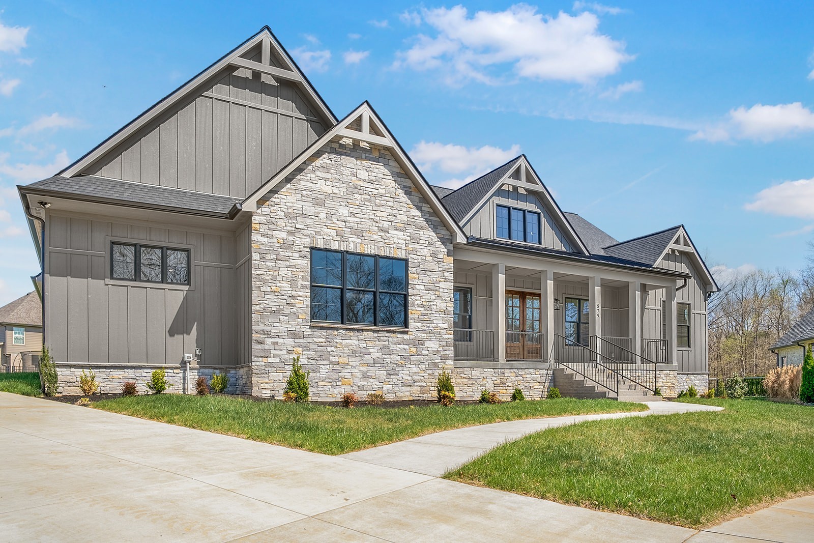 879 Shady Bluff Trail Clarksville TN 37043