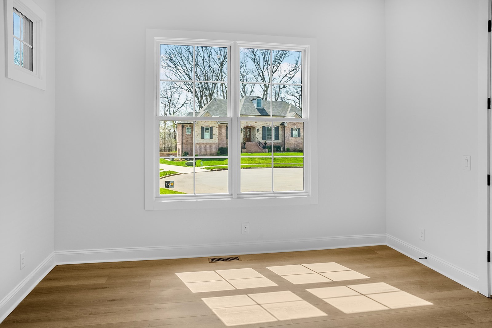 879 Shady Bluff Trail Clarksville TN 37043