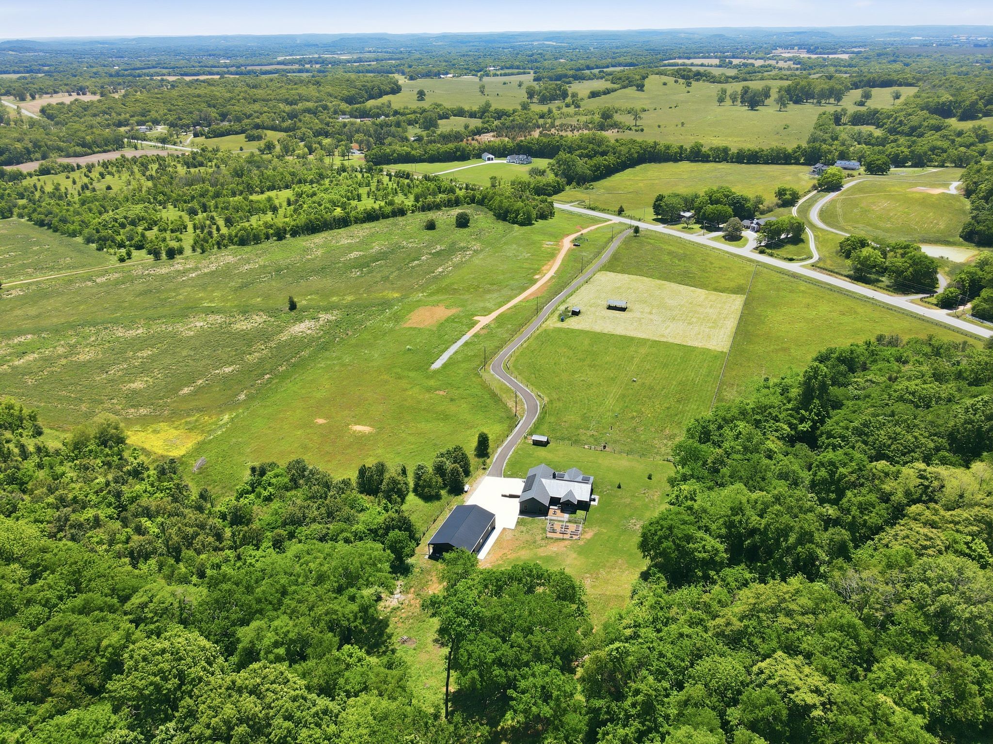 2600 Williamsport Pike Columbia TN 38401