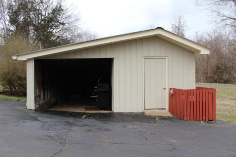 208 Pulley Street Erin TN 37061